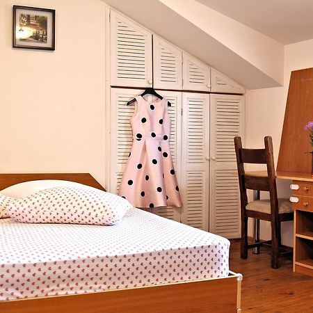 Lover'S Nest Next To The Beach Varna Esterno foto